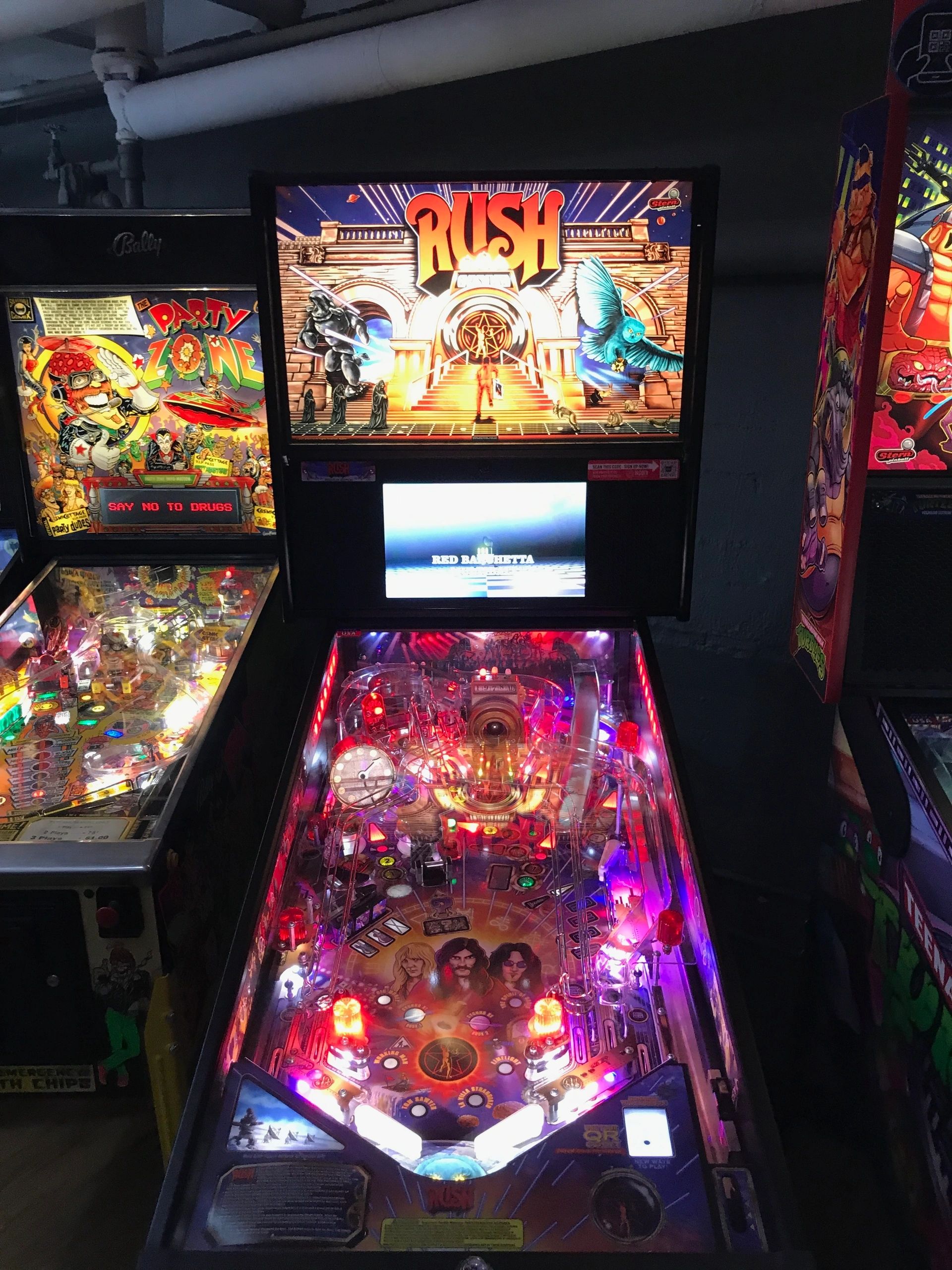 gravitatepinball.com