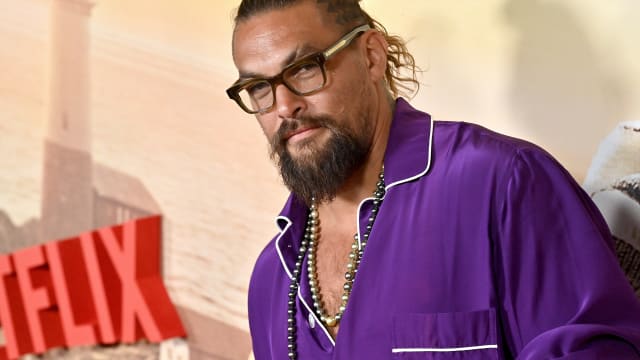 Jason Momoa attends the Los Angeles Premiere of Netflix's Slumberland at AMC Century City 15 on November 09, 2022 in Century City, California. Jason Momoa attends the Los Angeles Premiere of Netflix's Slumberland at AMC Century City 15 on November 09, 2022 in Century City, California.